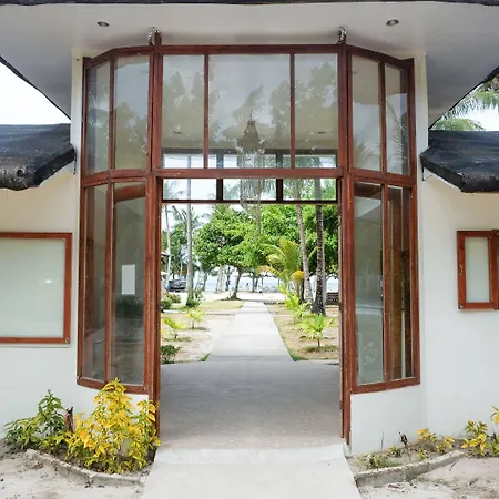 La Playa Estrella Beach Resort
